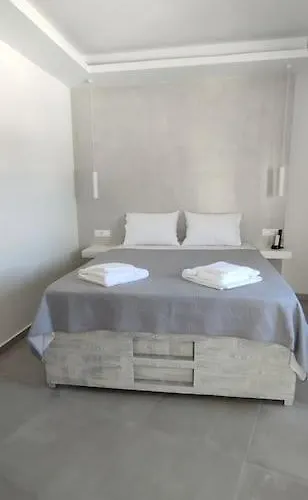 V&n Santorini Tatil Evi *