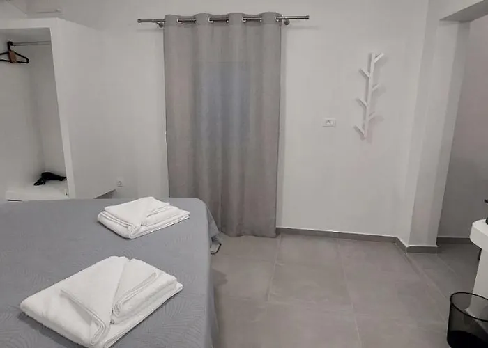 V&n Santorini Tatil Evi